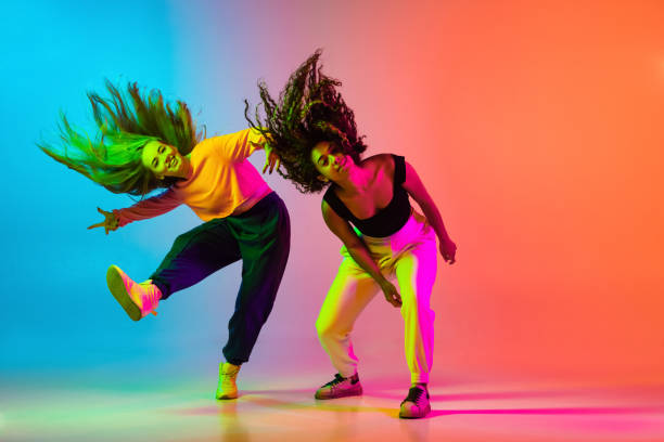 Soirée HOT VIBES 97 — ambiance festive